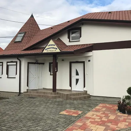 شقة Apartman Lovasi Bük