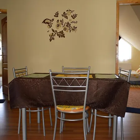 Apartman Lovasi شقة