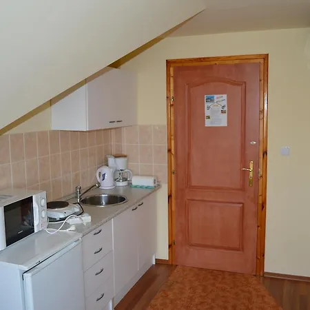 شقة Apartman Lovasi